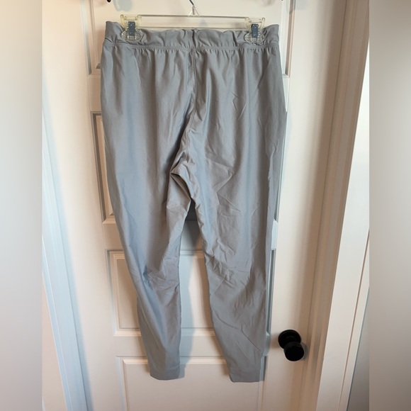 Gray Under Armour joggers - Picture 2 of 2